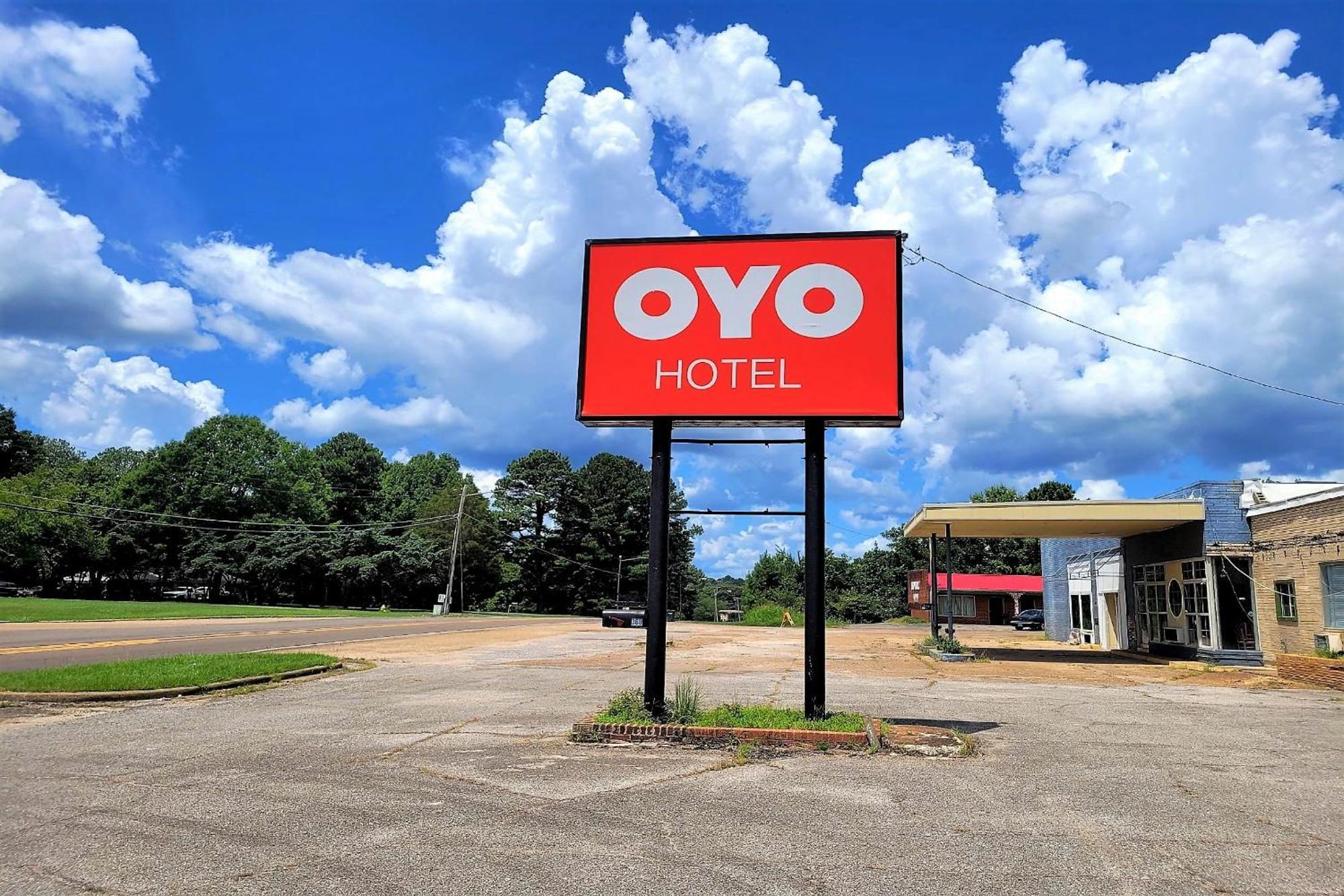 Oyo Hotel Holly Springs Ms Екстер'єр фото